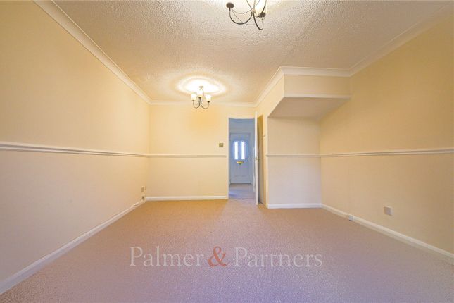 63, Foden Avenue, Suffolk photo 4