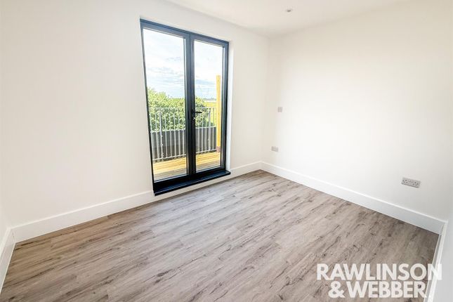 Flat 16, 1 Molesey Road, West Molesey photo 4