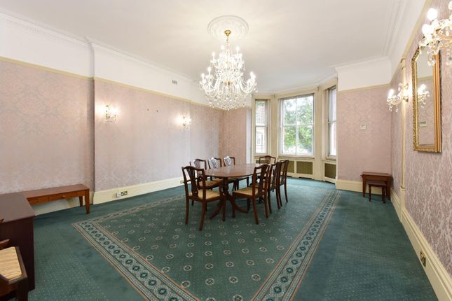 Flat 10, Berkeley House, Hay Hill, London photo 4
