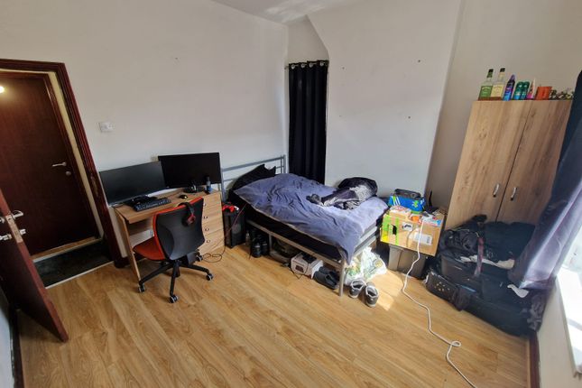 129, Thornton Road, Stoke-on-Trent photo 4