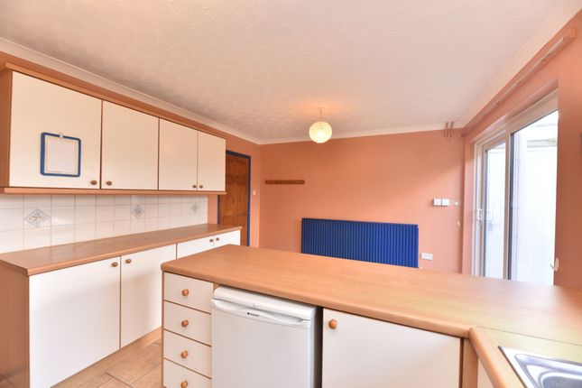 38 Wheatley Crescent, Huntingdon photo 4