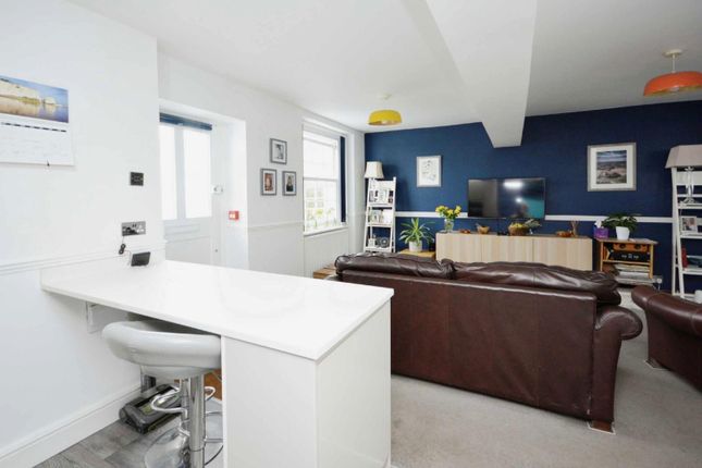 Flat for sale in Victoria Parade, Broadstairs, Kent