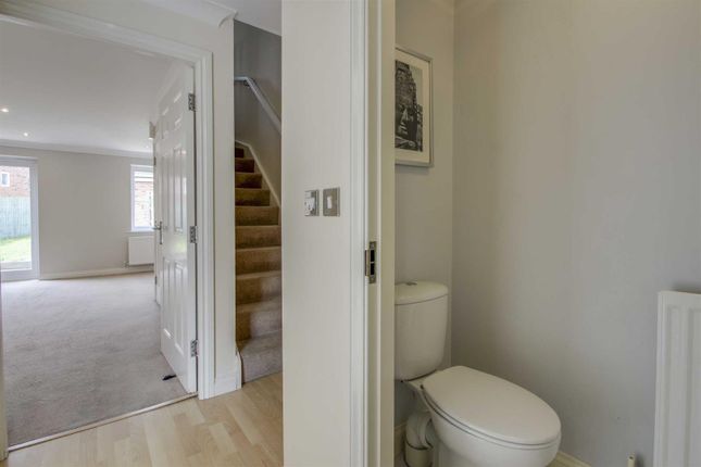 18, Randall Drive, Milton Keynes photo 5