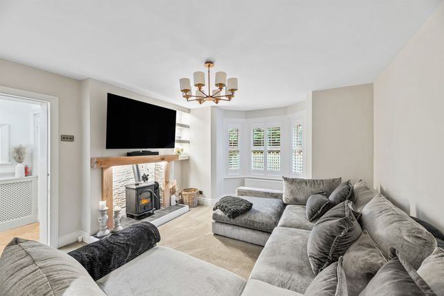 Hillside Carriage Drive, Frodsham photo 2