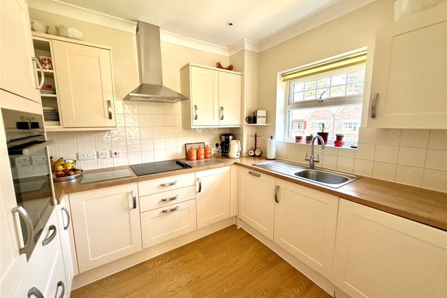 Apartment 13, St. Ives Place,, Horton Road, Ringwood photo 3