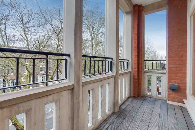 Flat to rent in Hampstead Heights, Fitzjohns Avenue, Hampstead