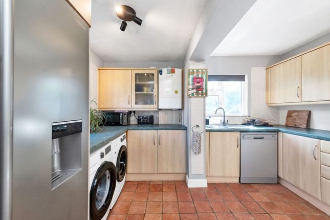 63 North End, Royston photo 2
