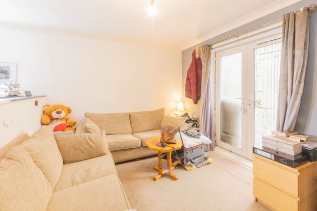 Flat 7, Bay View Court Stour Road, Harwich photo 3
