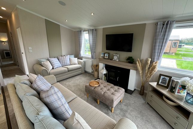 Nottage Park Lodges, Moor Lane Nottage, Porthcawl photo 3