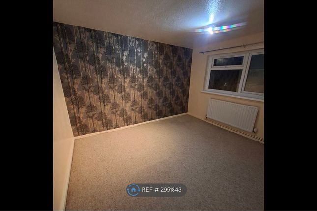 Holtdale Place, Leeds photo 4