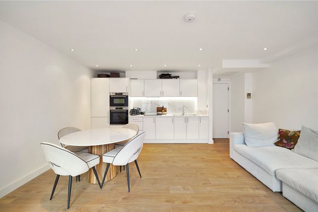 Flat 5, 21, Maddox Street, London photo 3