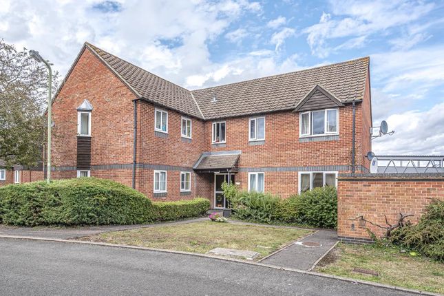 Flat to rent in Didcot, Oxfordshire