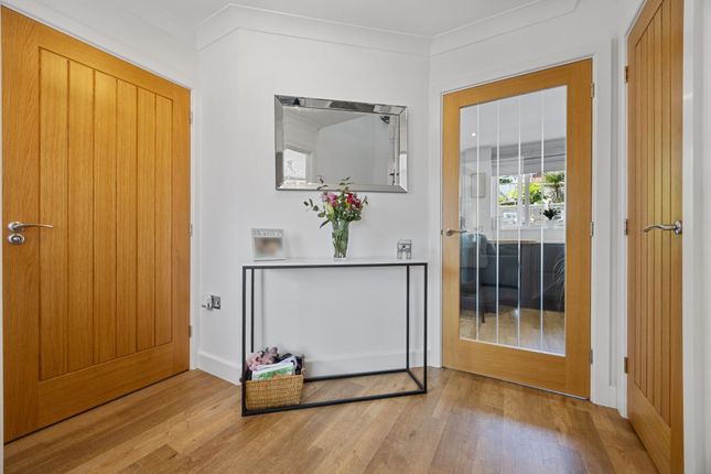 20 Heol Lodwig, Pontypridd photo 4