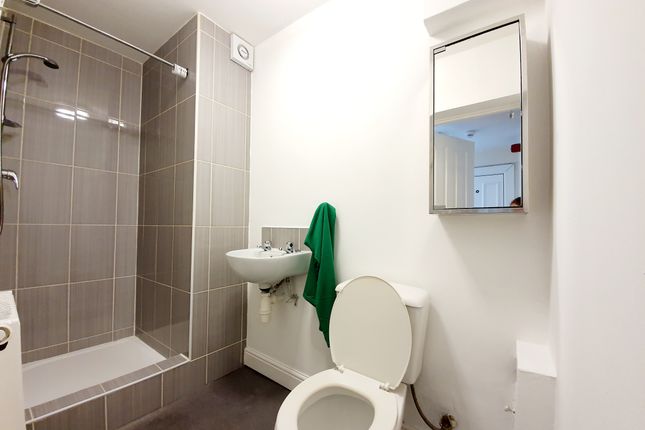 34, Antrobus Road, Birmingham photo 5