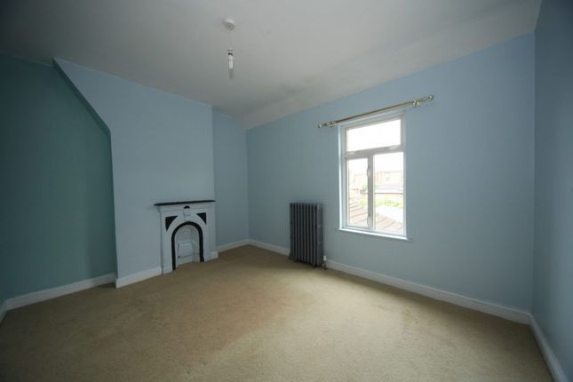 Detached house to rent in Grove Road, Hitchin, Hertfordshire