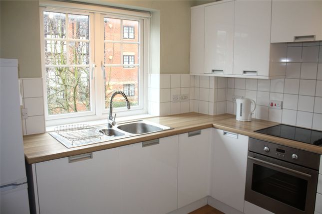 Flat to rent in Maltings Place, Reading, Berkshire