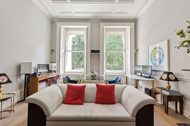 Thumbnail Flat for sale in Queen's Gate Gardens, London