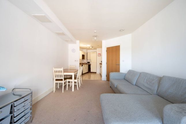 Flat for sale in High Road NW10, Willesden, London,