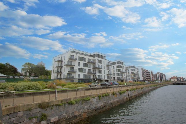 Flat for sale in Quadrant Quay, Fin Street, Plymouth