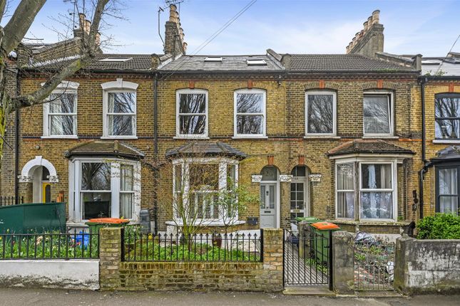 Terraced house for sale in Chestnut Avenue, London