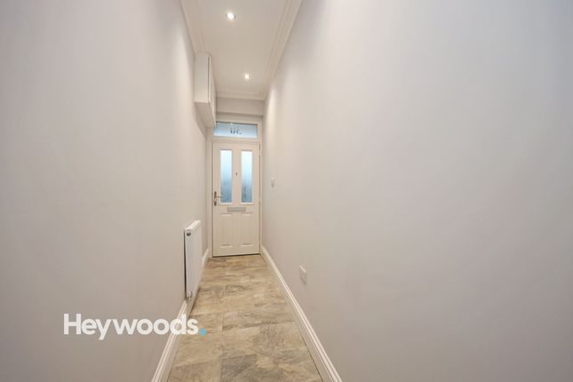 30 Bar Hill, Crewe photo 2
