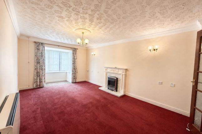 The Burlongs, Glebe Road, Royal Wootton Bassett photo 4
