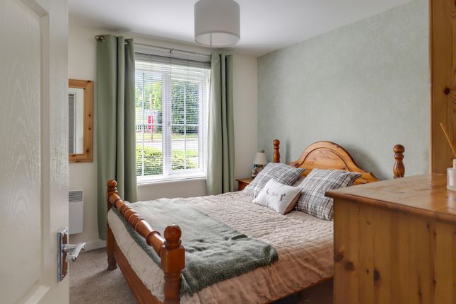 4, Broadlands Place, Pudsey photo 3