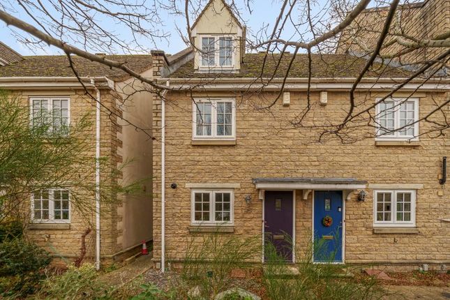 Thumbnail End terrace house to rent in Swan Court, Witney