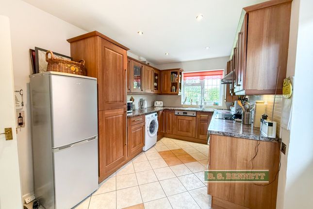 8a Bells Lane, Horton photo 4