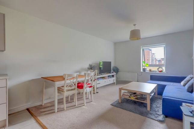 16, Pallatia Court, Buckinghamshire photo 4