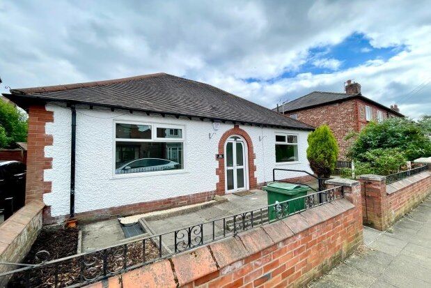 Thumbnail Bungalow to rent in Burleigh Road, Manchester