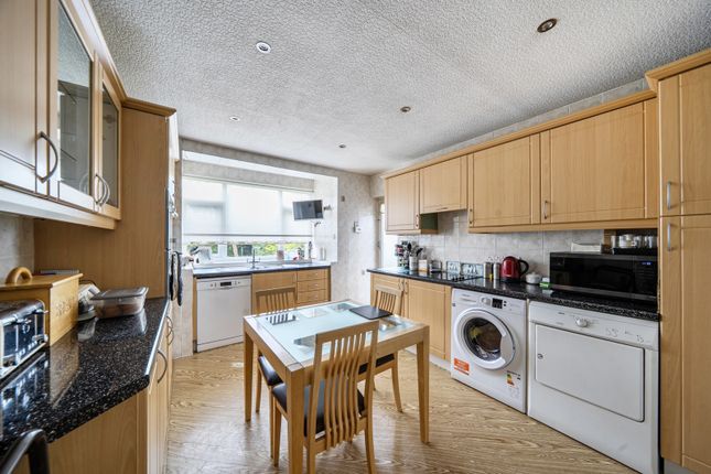 195, Stanmore Hill, Stanmore photo 4