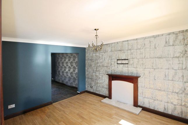 34 Chetwynd Park, Cannock photo 4