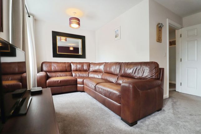 171, Wyncliffe Gardens, Cardiff photo 4