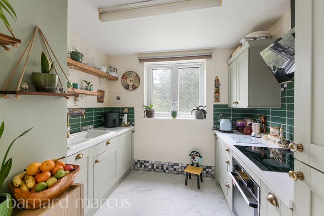 Flat 3, Argyle House, Brighton Road, Sutton photo 4