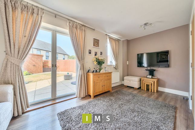 6 Orchard Walk, Bicester photo 4