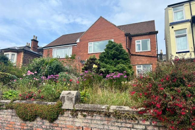 Flat for sale in Falsgrave Road, Scarborough