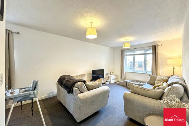 48 Rixtonleys Drive, Manchester photo 3