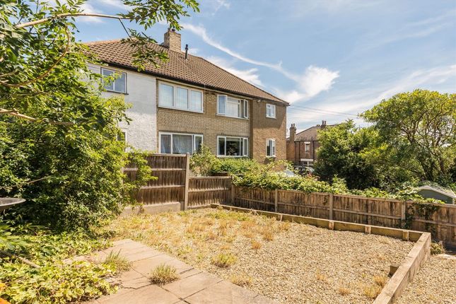 Flat 2, Lynne Court, Brockley View, London photo 4