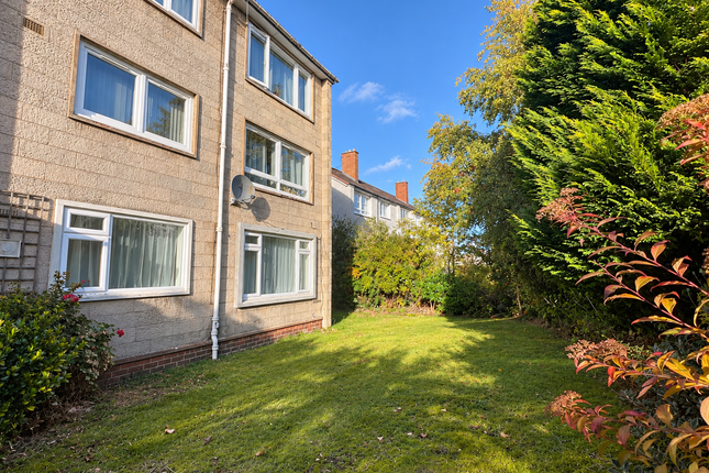16 OXGANGS FARM DRIVE, EDINBURGH photo 2