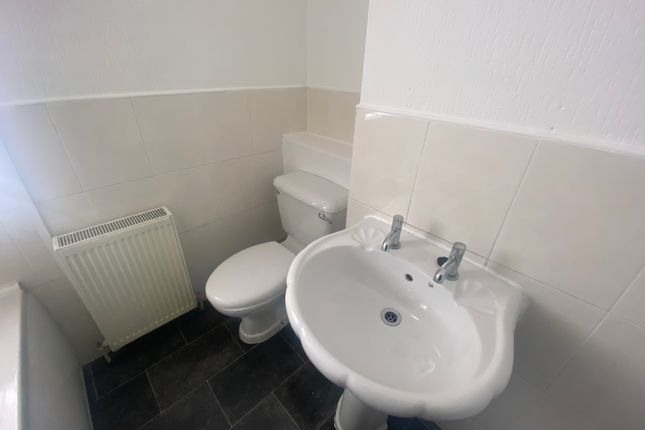 Terraced house to rent in Stanley Street, Accrington