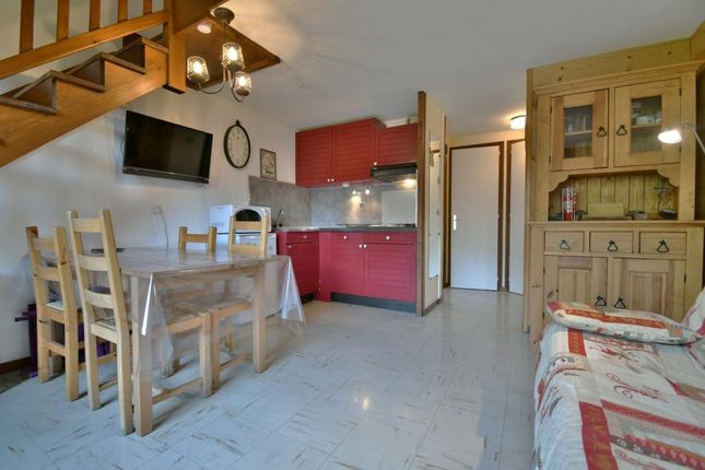 Apartment for sale in Rhône-Alpes, Haute-Savoie, Saint-Jean-De-Sixt