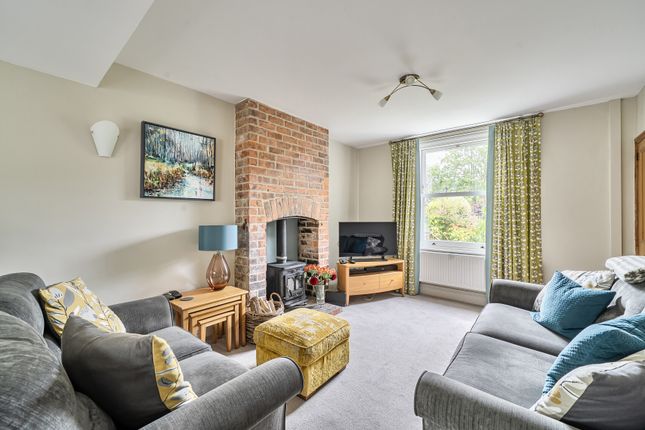 37, Queens Road, Gloucestershire photo 3