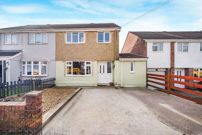 35, Shannon Close, Blackwood photo 2