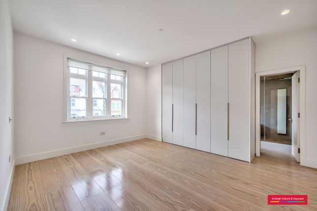 23, Onslow Gardens, London photo 4