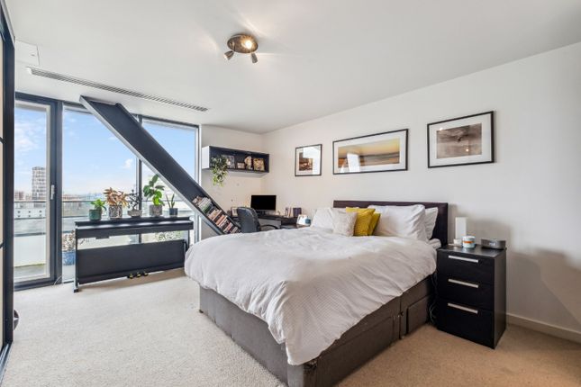 Flat for sale in Lumiere Apartments, 58 St. John's Hill, London