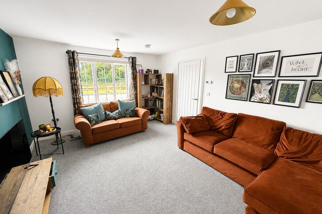 14, Lodge View Crescent, Burscough photo 3