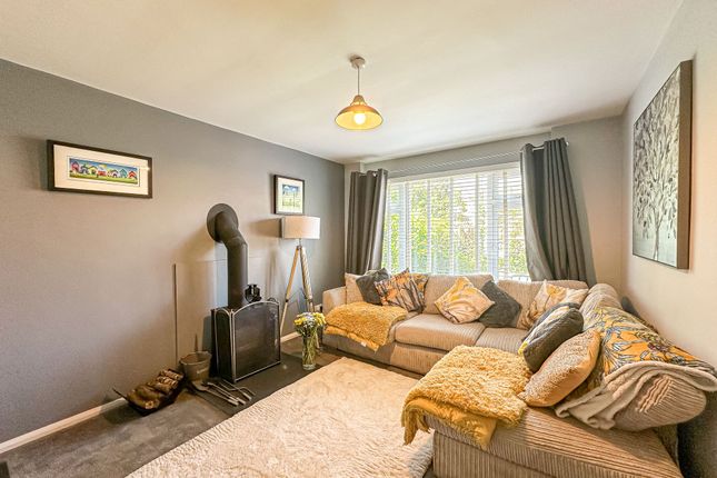1 Quarry Close, Wirral photo 2