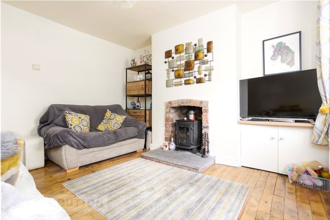 147, Chew Valley Road, Saddleworth photo 3