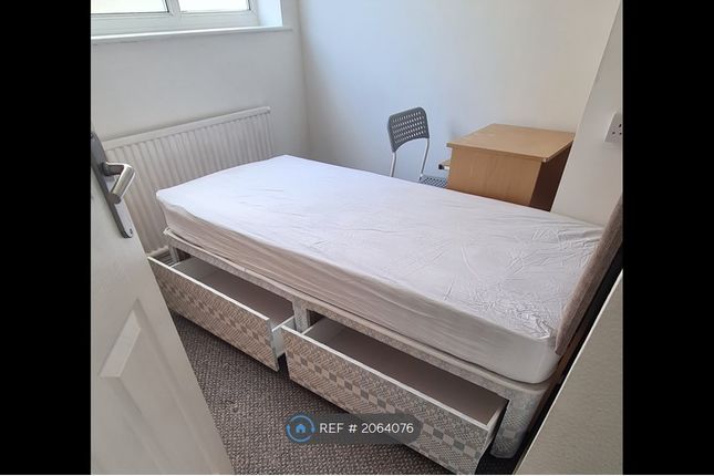 Room to rent in Garnett Green, Ormskirk
